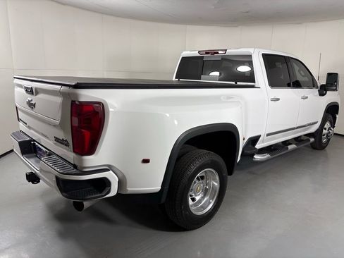 Used 2024 Chevrolet Silverado 3500 High Country w/ High Country Premium Package AWD/4WD image 10