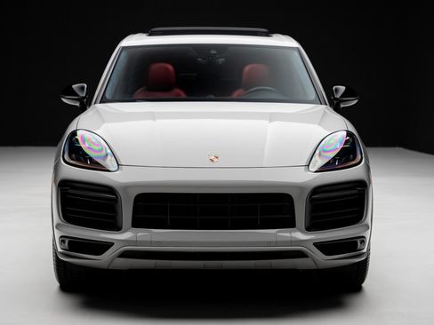 Used 2022 Porsche Cayenne GTS AWD/4WD image 7