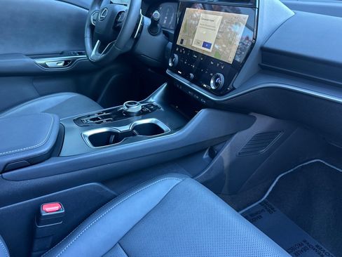 Used 2024 Lexus RZ 300e Premium image 19