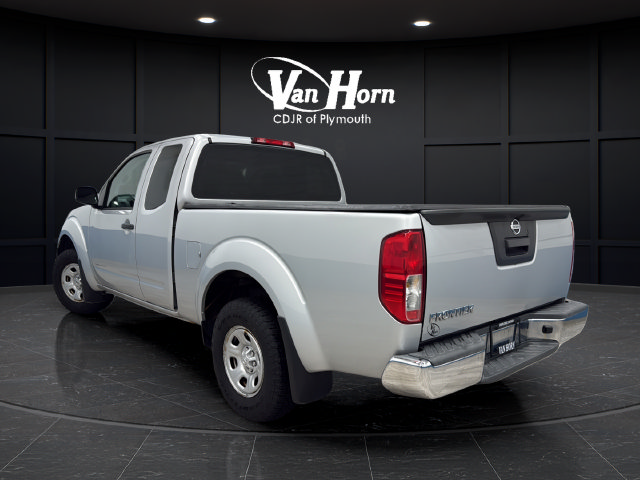 Used 2015 Nissan Frontier S RWD image 5