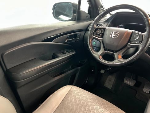 Used 2020 Honda Passport Touring image 12