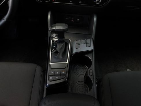 Used 2026 Kia Sportage LX FWD image 14
