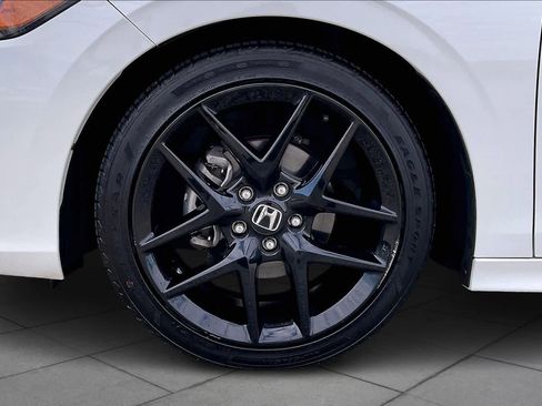 Used 2024 Honda Civic Sport image 10