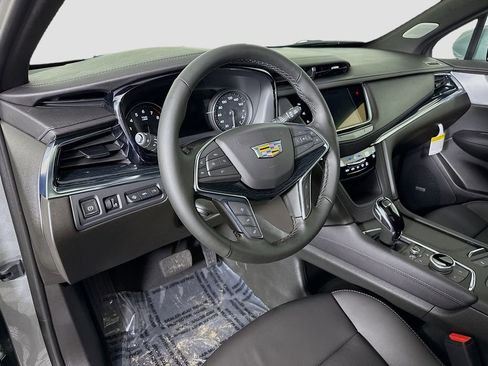 New 2026 Cadillac XT5 Premium Luxury w/ Driver Assist Package AWD/4WD image 9