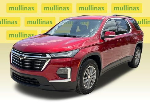 Used 2022 Chevrolet Traverse LT FWD image 15