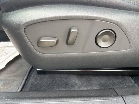 New 2026 Chevrolet Equinox EV LT image 16