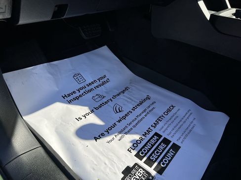 Used 2023 Toyota Tacoma TRD Sport image 17