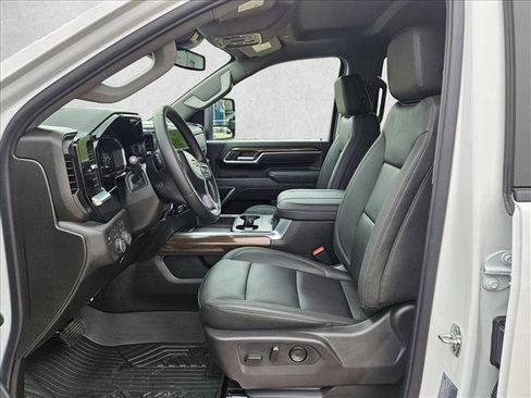 New 2026 Chevrolet Silverado 2500 LT w/ Texas Edition AWD/4WD image 4
