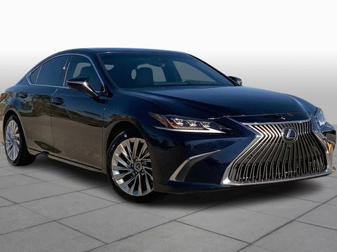 Used 2020 Lexus ES 350 Ultra Luxury image 2
