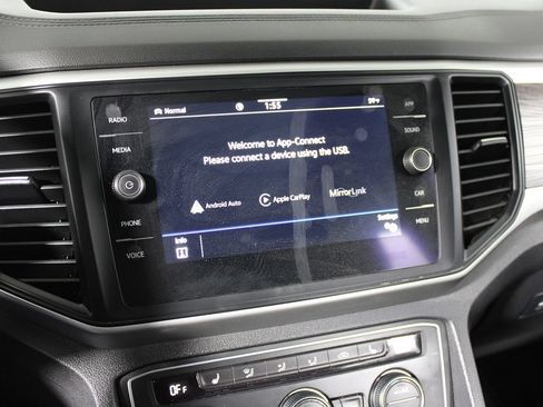 Used 2021 Volkswagen Atlas Cross Sport SE w/ Panoramic Sunroof Package AWD/4WD image 36