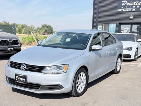 Used 2013 Volkswagen Jetta SE FWD image 1