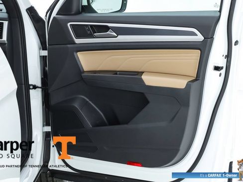 Used 2023 Volkswagen Atlas Cross Sport SE w/ Panoramic Sunroof Package AWD/4WD image 32