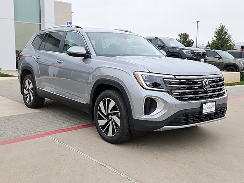 New 2026 Volkswagen Atlas SEL image 4