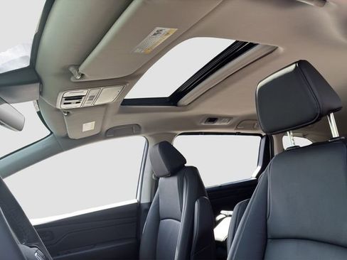 Used 2026 Honda Odyssey EX-L image 15