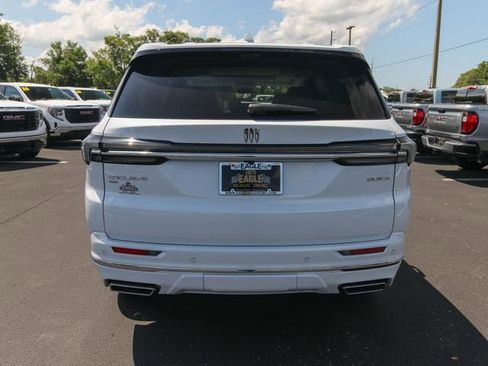 New 2026 Buick Enclave Avenir w/ Super Cruise Package AWD/4WD image 8