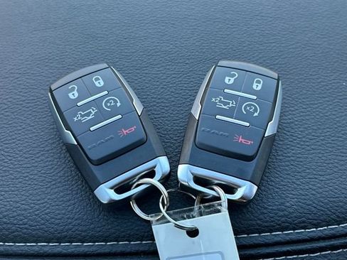 Used 2024 RAM 2500 Laramie image 32