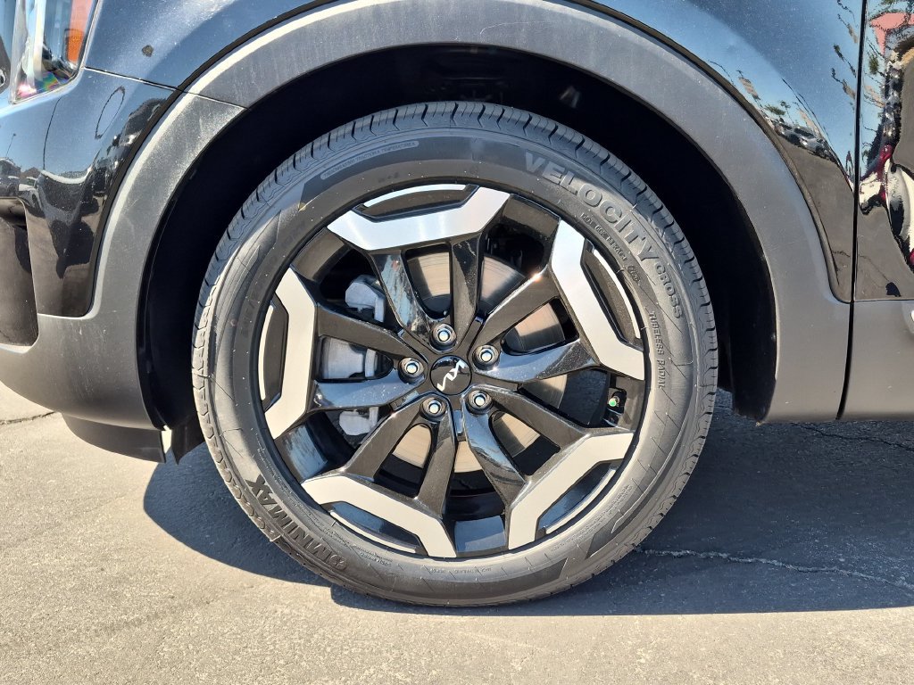 Used 2024 Kia Telluride EX FWD image 10