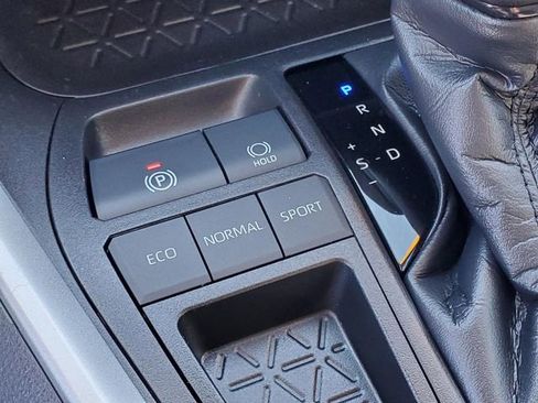 Used 2023 Toyota RAV4 XLE image 24