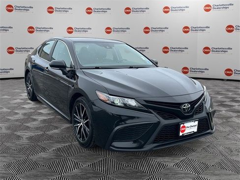 Used 2023 Toyota Camry SE image 7