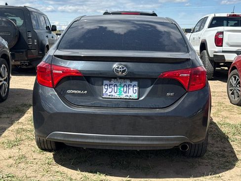 Used 2017 Toyota Corolla SE FWD image 5