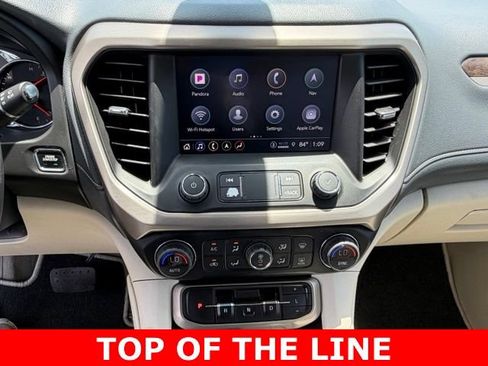 Used 2022 GMC Acadia Denali w/ Denali Ultimate Package FWD image 24