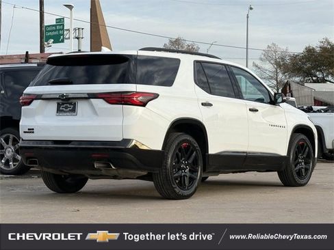 Certified 2022 Chevrolet Traverse Premier w/ Redline Edition image 7