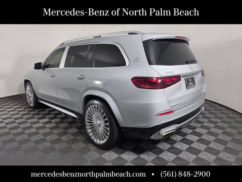 Certified 2025 Mercedes-Benz Maybach GLS 600 4MATIC image 4