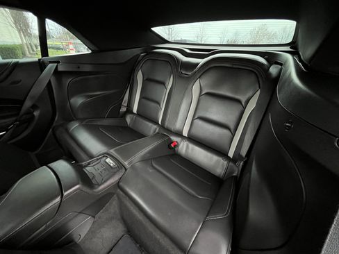 Used 2018 Chevrolet Camaro SS image 21