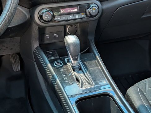 Used 2021 Nissan Kicks SV FWD image 14