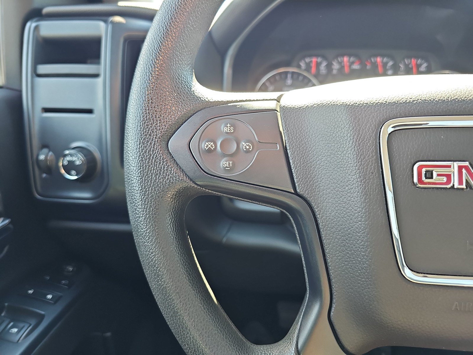 Used 2014 GMC Sierra 1500 2WD Regular Cab w/ Sierra Convenience Package image 12
