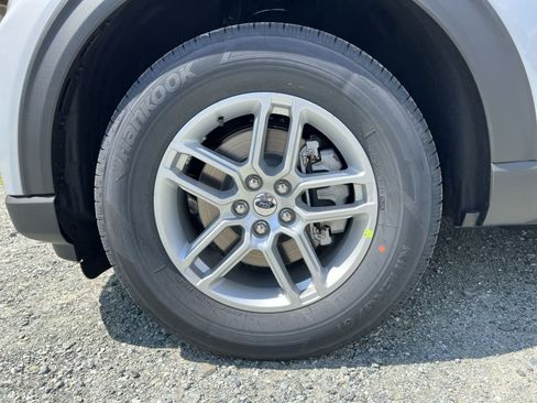 New 2026 Ford Explorer Active AWD/4WD image 12
