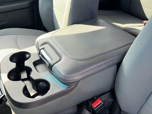 Used 2019 RAM 1500 ST AWD/4WD image 27