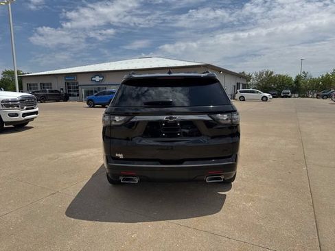 Used 2020 Chevrolet Traverse Premier w/ Redline Edition AWD/4WD image 6