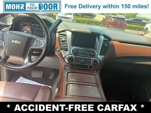 Used 2020 Chevrolet Suburban Premier AWD/4WD image 36