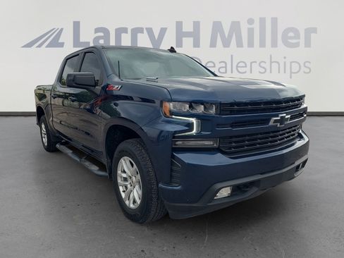 Used 2021 Chevrolet Silverado 1500 RST w/ Convenience Package II AWD/4WD image 7