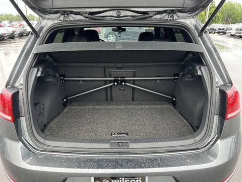 Used 2019 Volkswagen Golf R 4-Door AWD/4WD image 11