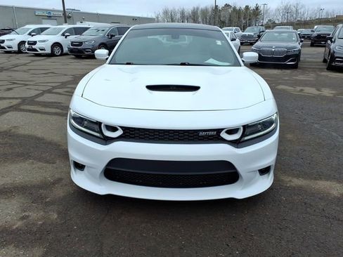 Used 2017 Dodge Charger R/T image 8