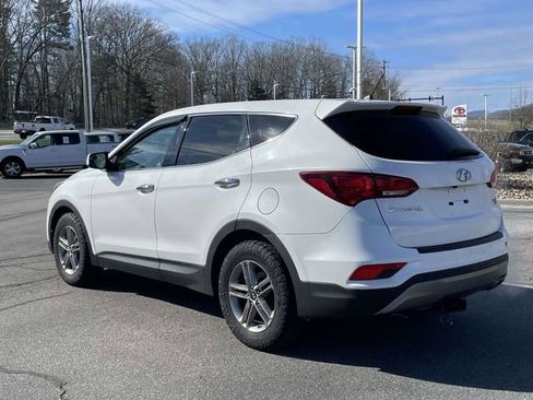 Used 2018 Hyundai Santa Fe Sport image 3