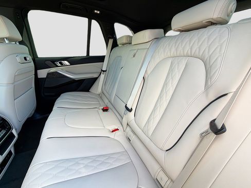 New 2026 BMW X5 xDrive50e w/ Executive Package image 21