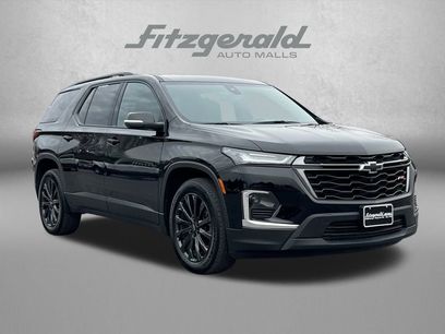 Used 2023 Chevrolet Traverse RS