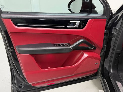 Used 2019 Porsche Cayenne AWD/4WD image 80