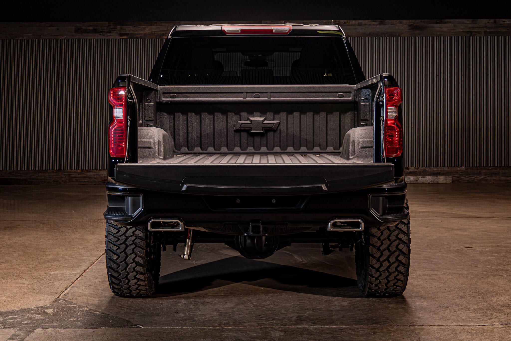 Used 2026 Chevrolet Silverado 1500 Custom Trail Boss AWD/4WD image 9