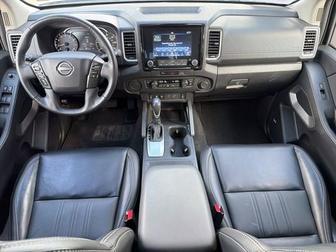 Used 2024 Nissan Frontier SL w/ Technology Package image 19