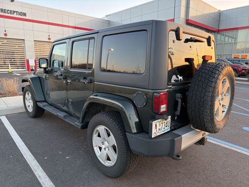 Used 2012 Jeep Wrangler Unlimited Sahara w/ Dual Top Group image 5
