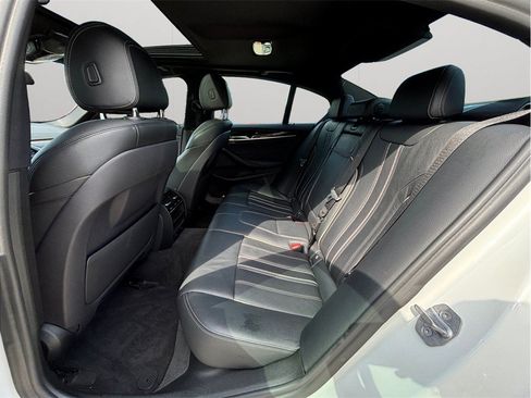 Used 2018 BMW 540i RWD image 38