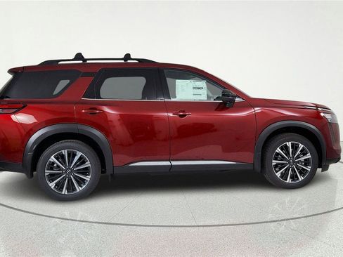 New 2026 Nissan Pathfinder Platinum AWD/4WD image 6