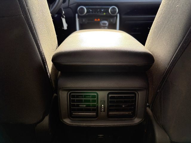 Used 2024 Toyota RAV4 LE AWD/4WD image 19