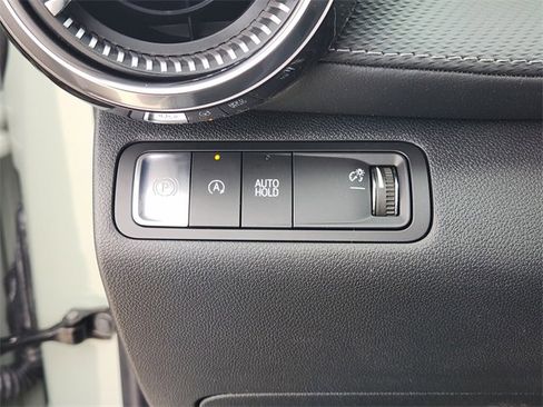 New 2026 Chevrolet Equinox LT w/ Convenience Package II image 15