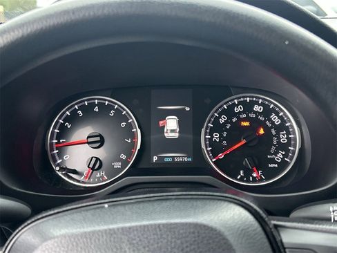 Used 2022 Toyota RAV4 LE image 28