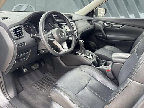 Used 2018 Nissan Rogue SL w/ Premium Package image 11
